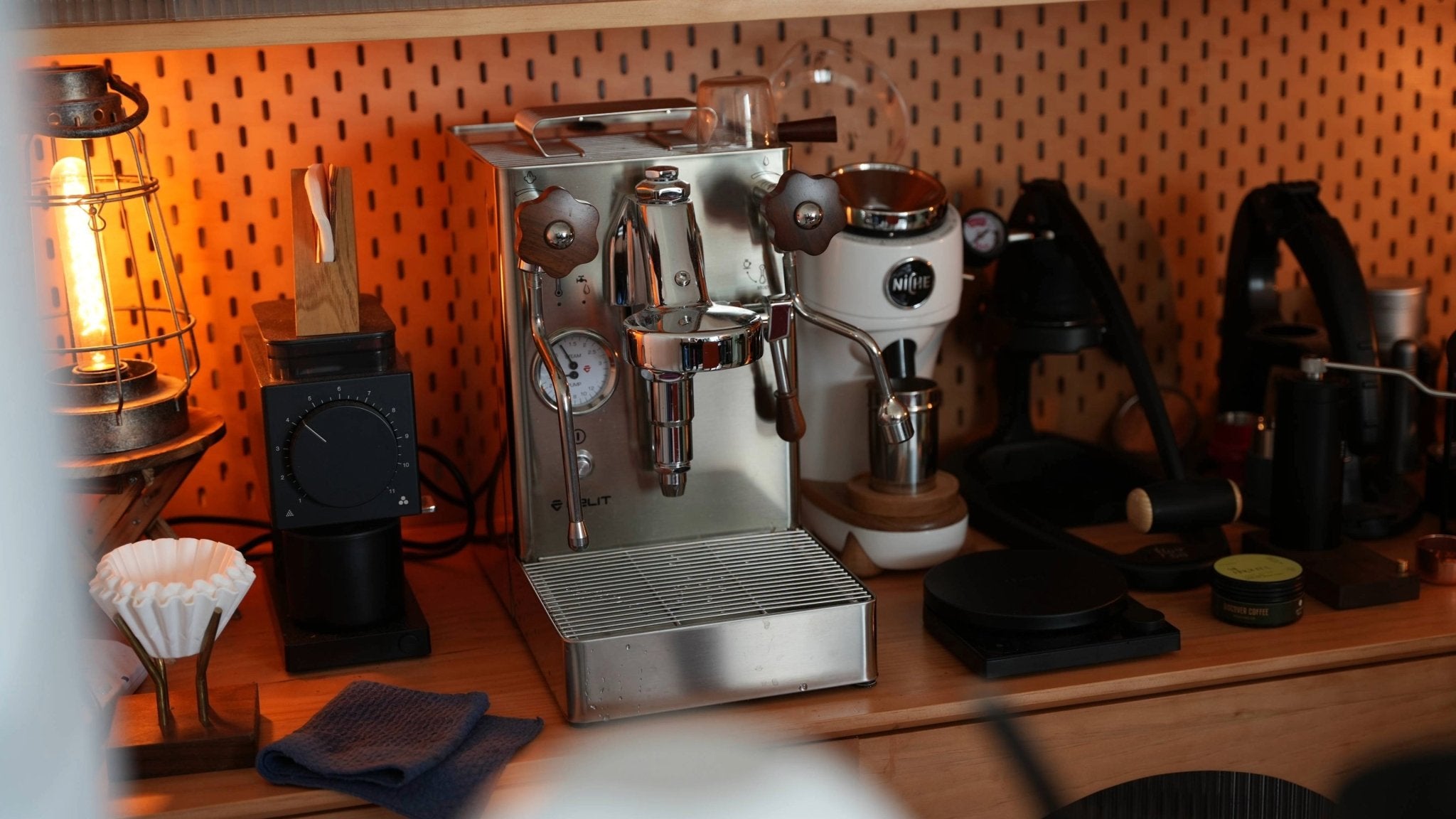 プロフェッショナルグレードの濃縮コーヒーマシン - 味覚の究極の