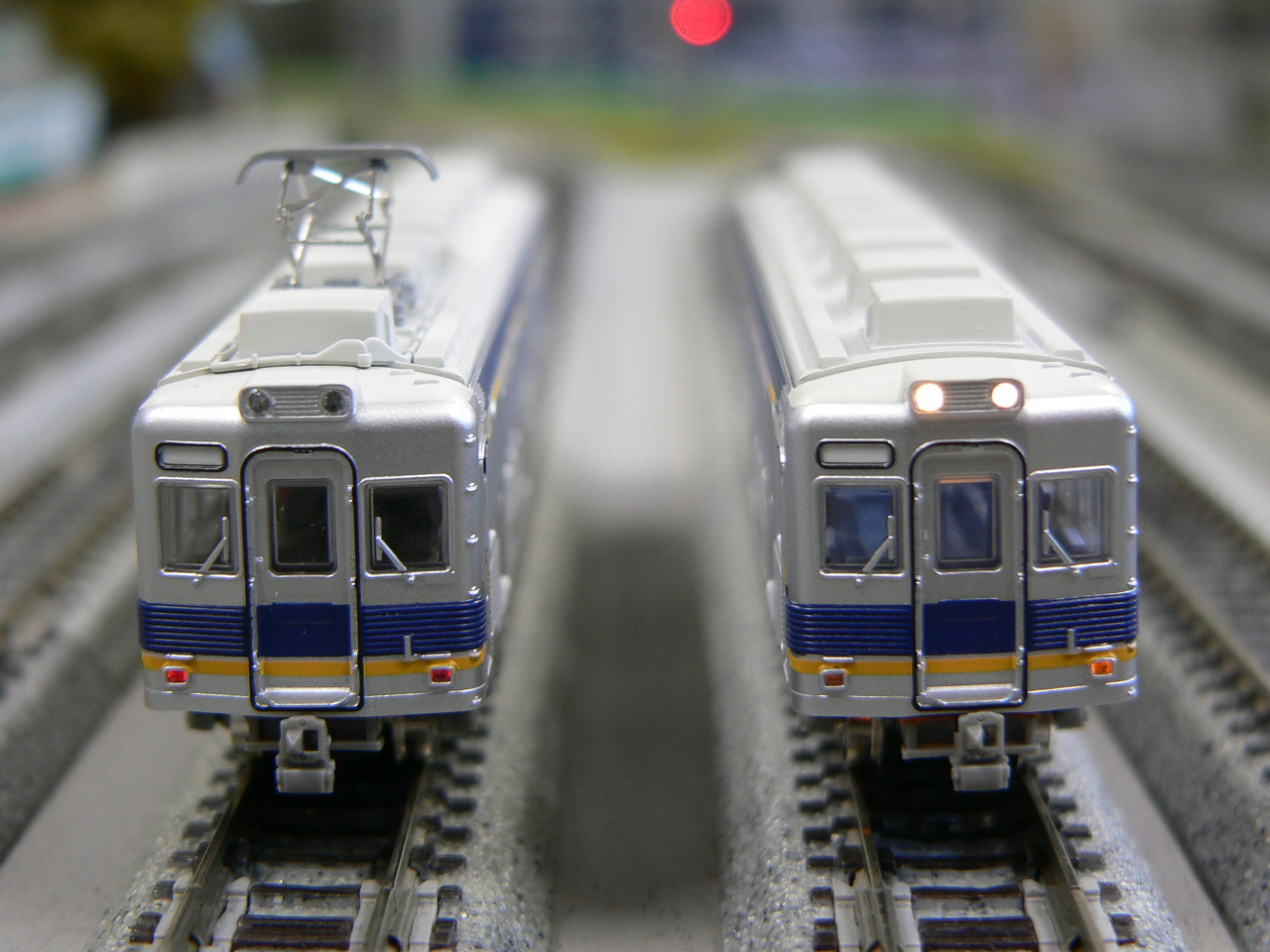 トミーテックの鉄コレ、南海6000系後期型冷房改造車のライトを点灯