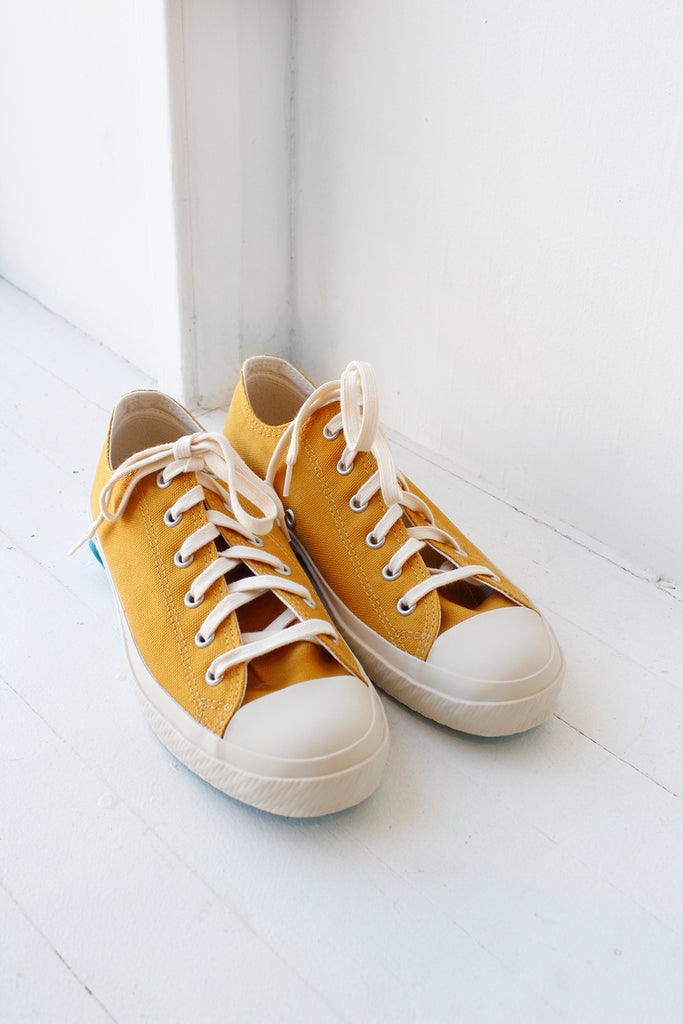 Shoes Like Pottery Low Top, Mustard – Moth