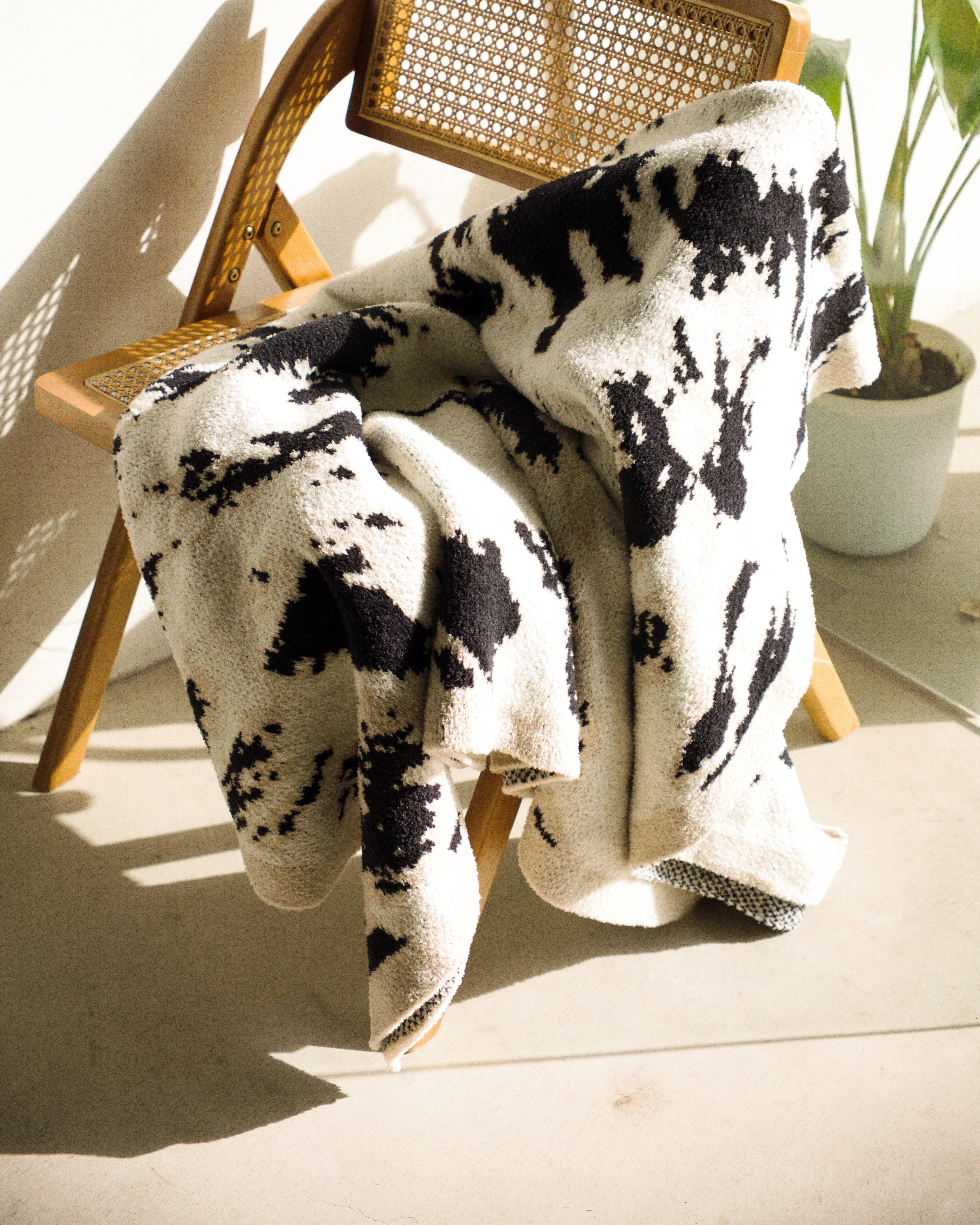 最短翌日配送】Shadow Blanket 1年中快適 ブランケット 130×170cm 大判