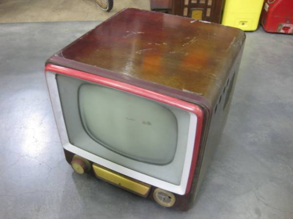 sr0365 東芝の赤色真空管テレビ 【昭和レトロ百貨店】