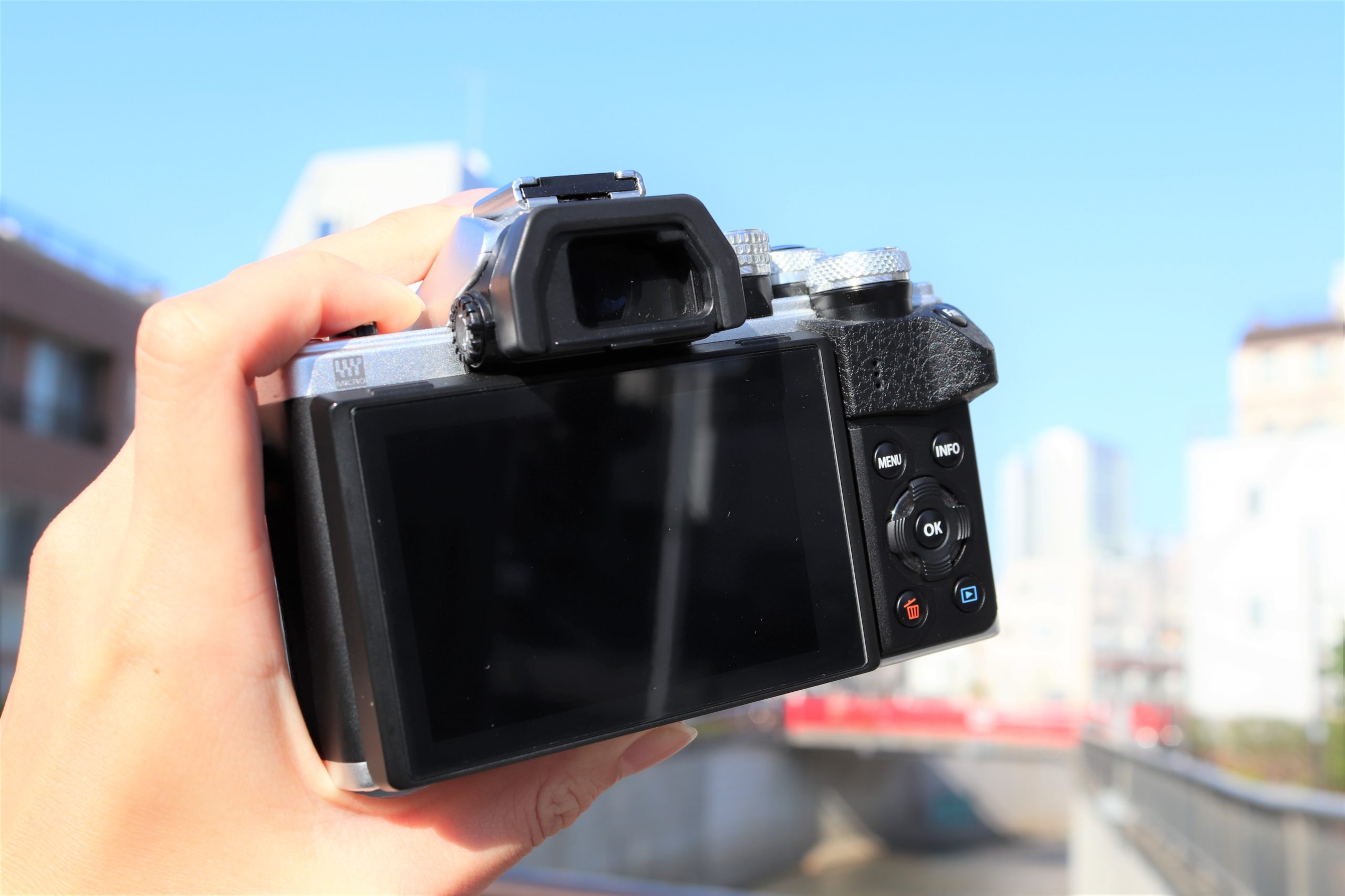 格安レンタル] OLYMPUS（オリンパス） OM-D E-M10 MarkII EZ レンズ