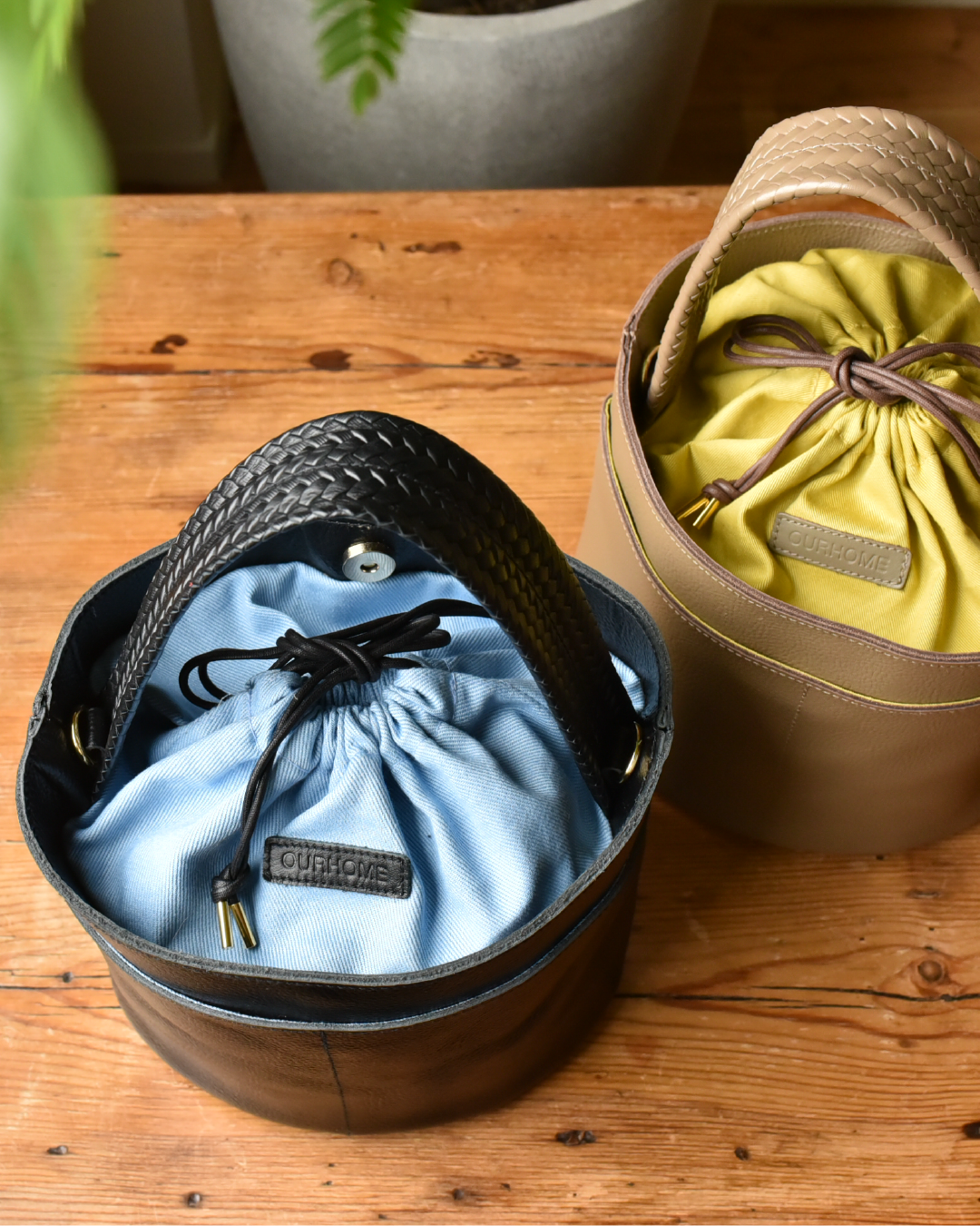 こだわりレザーのポットバッグ – OURHOME