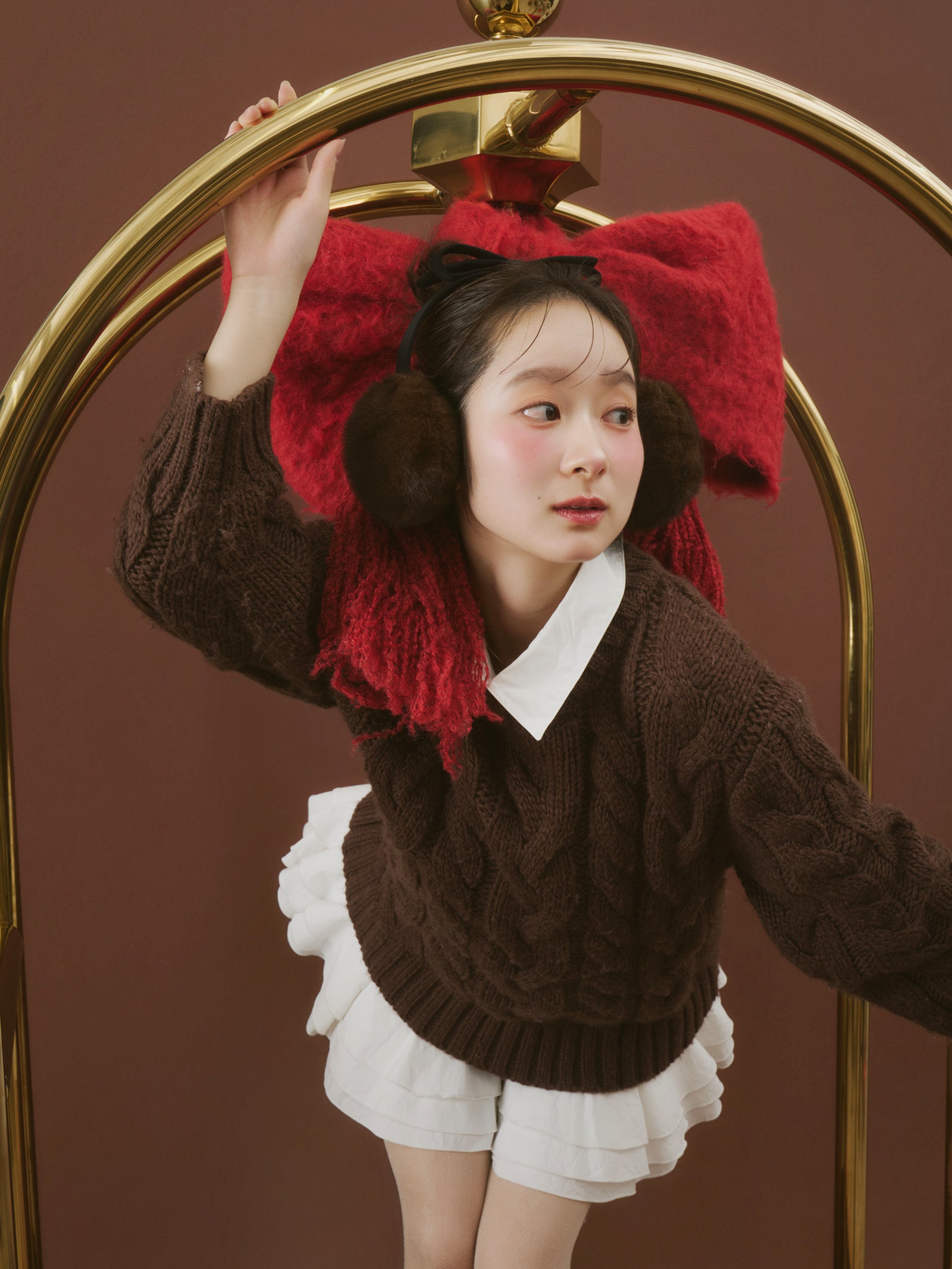 フリルレイヤードケーブルニット