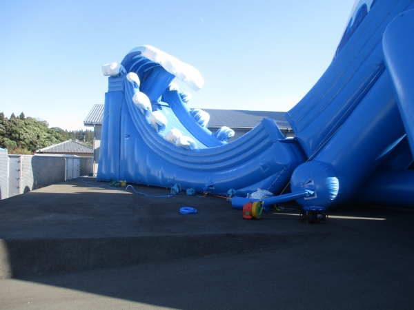 巨大ウェーブスライダー | イベントアイテムのワン・ステップ