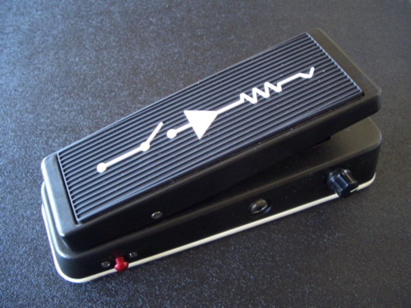 Product :: Dunlop CAE Wah MC404