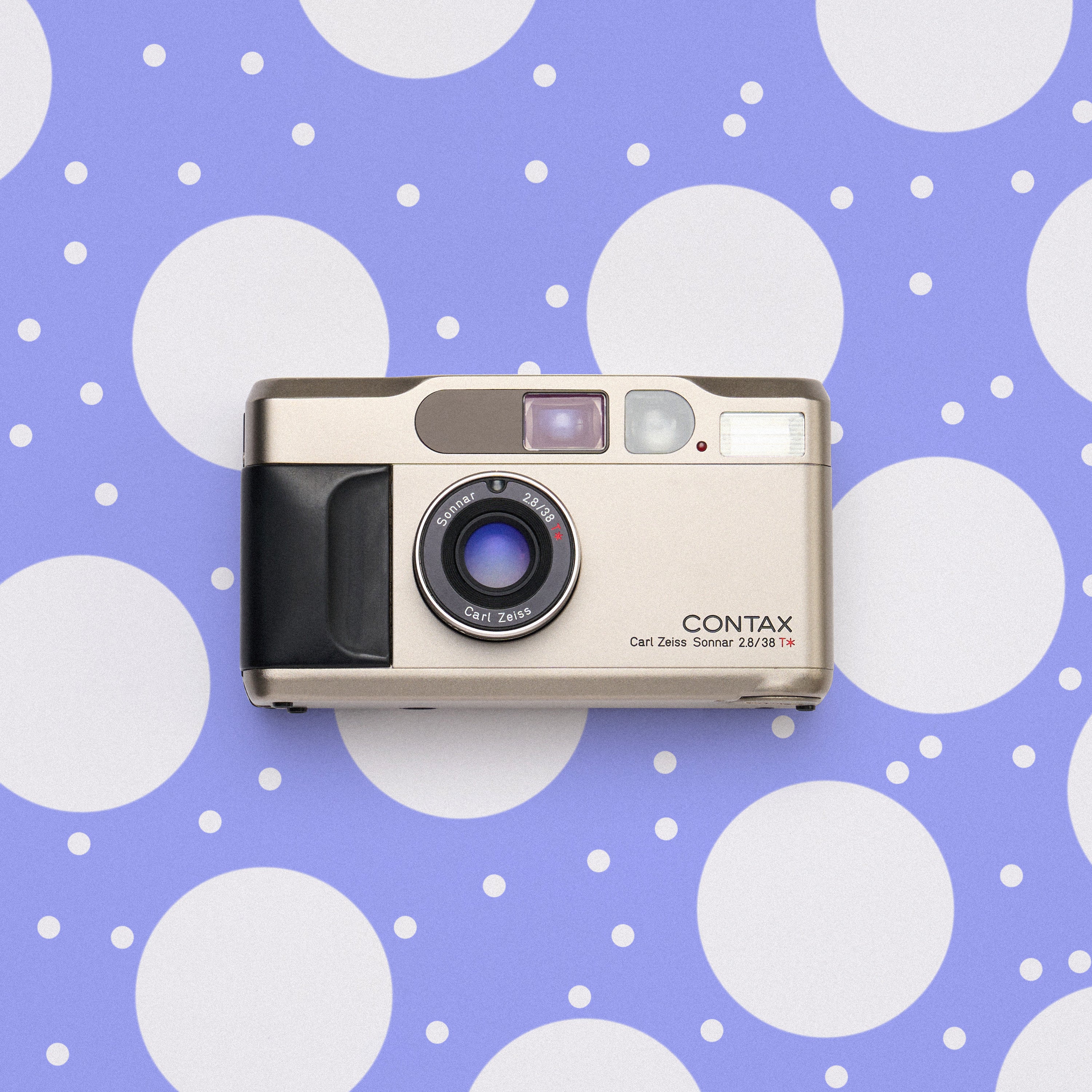 Contax T2 | 35mm Point and Shoot Film Camera