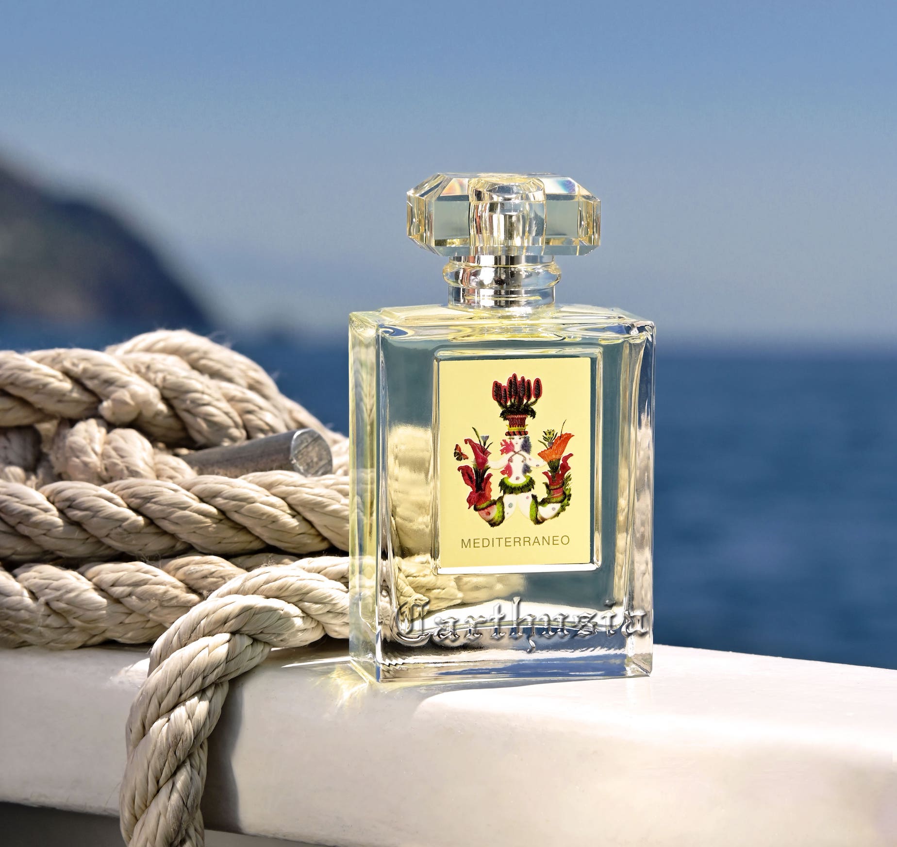 爽やかな香りで夏場も心地よく。おすすめの香りと付け方をご紹介