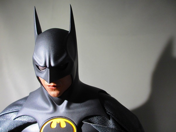 HOTTOYS 『バットマン リターンズ』バットマン&ブルース・ウェイン