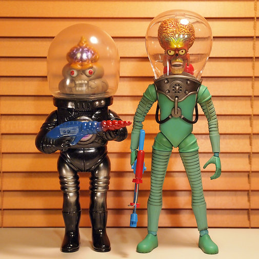 ゴッコ堂 アストロウンコツ - エスムスザイン es muss sein