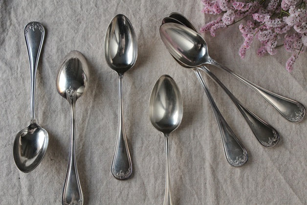 2本あり！オリエント急行でも使われているエルキューイ社ディナー