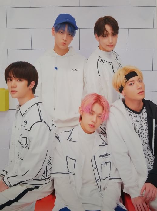 TXT Album minisode1 : Blue Hour Official Poster - Photo Concept VR