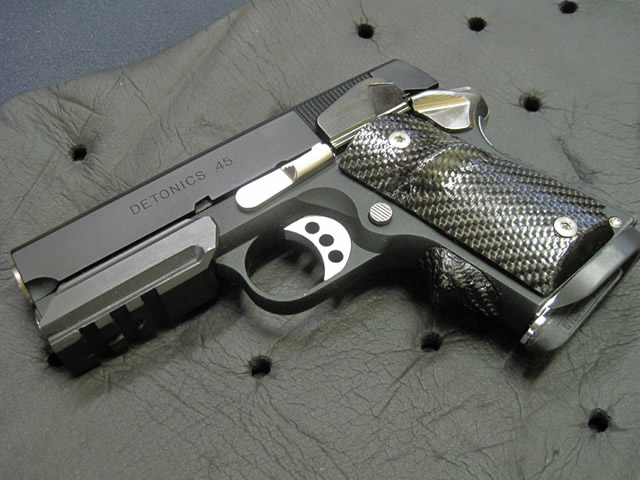 DETONICS.45 Custom | ♡ Claire Crime Buster ♡