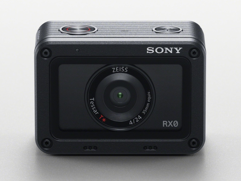 ソニー、1型センサー搭載の防水・耐衝撃カメラ「RX0」を海外発表