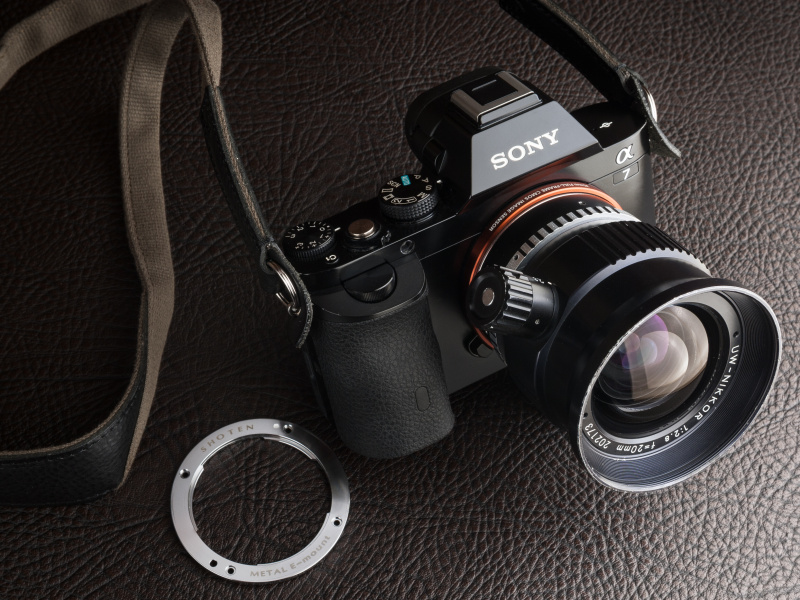 デジカメドレスアップ主義：さりげなく“チョイ重”に備える - デジカメ