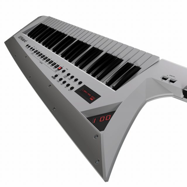 本格音源を身にまといショルダーキーボードの新作が遂に登場！｜Roland