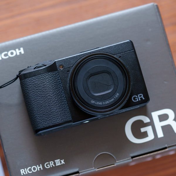 リコー GR IIIx ブラック – Doppietta-Tokyo
