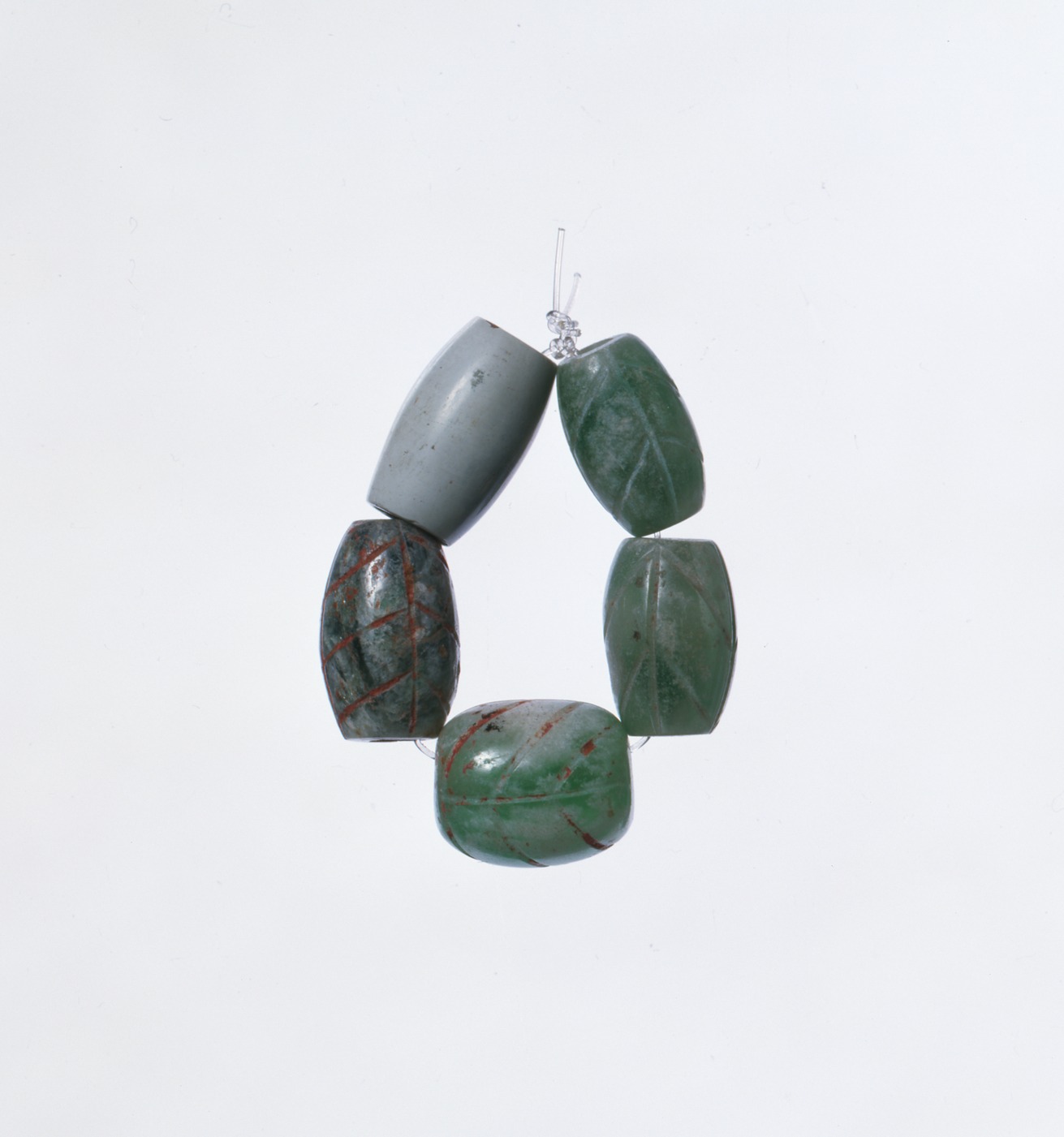 古墳時代 水晶棗玉（なつめたま） 古墳時代 水晶棗玉（なつめたま