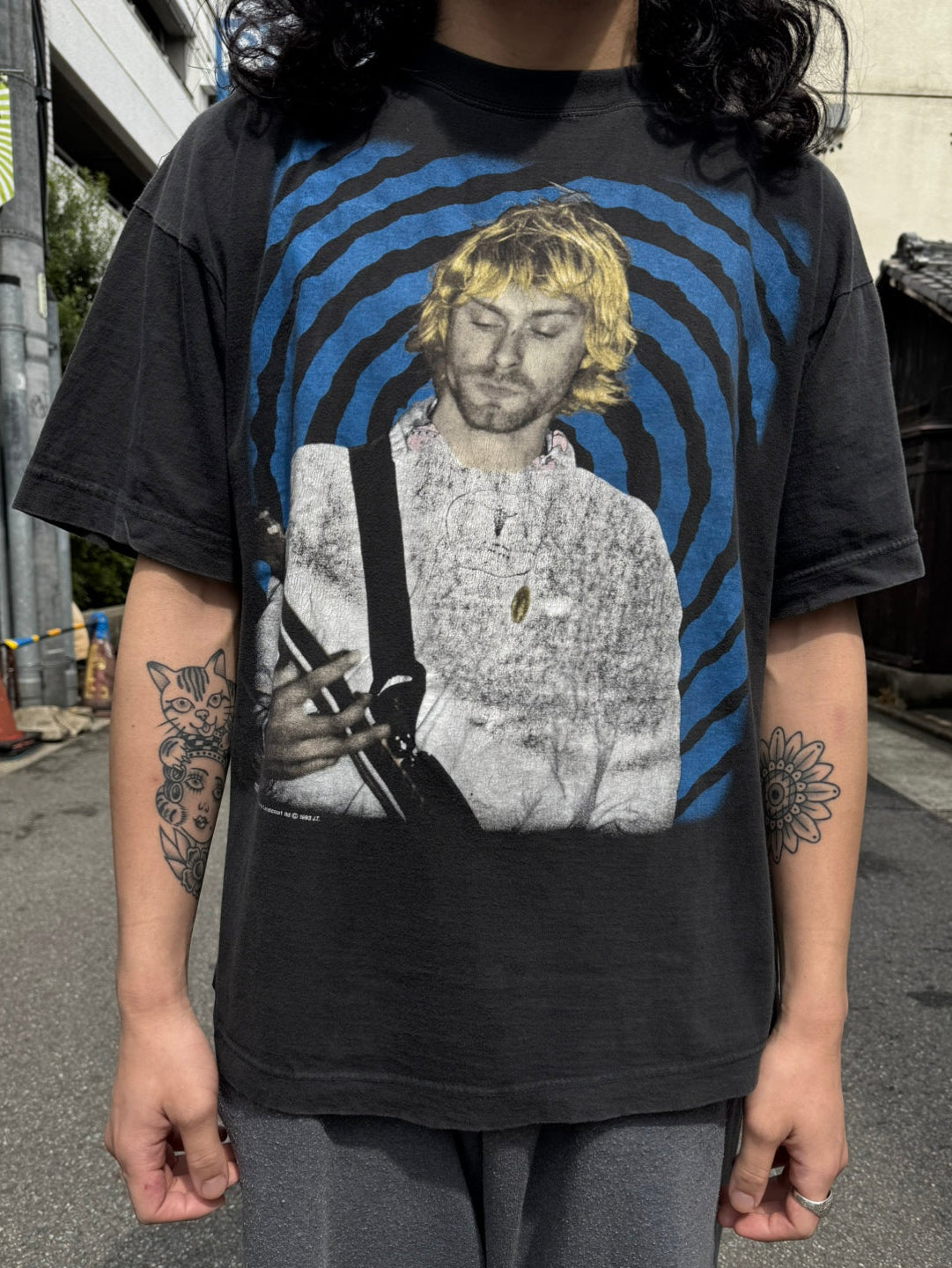 90's NIRVANA カートコバーン Hospital Gown Tシャツ – FUJI STORE