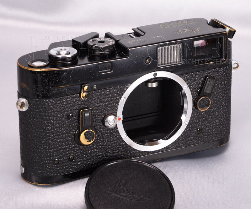 Leica M4 Black Paint – FLASHBACK CAMERA