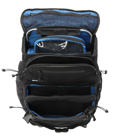 BURTONの本格的なカメラBAG Focus Pack – A-BONY