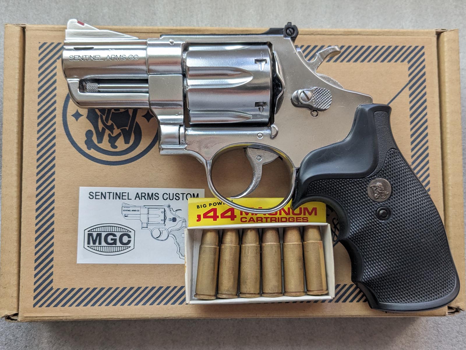 MGC44マグナム ABSモデルベース ジョンカスタム | 万丈 一致