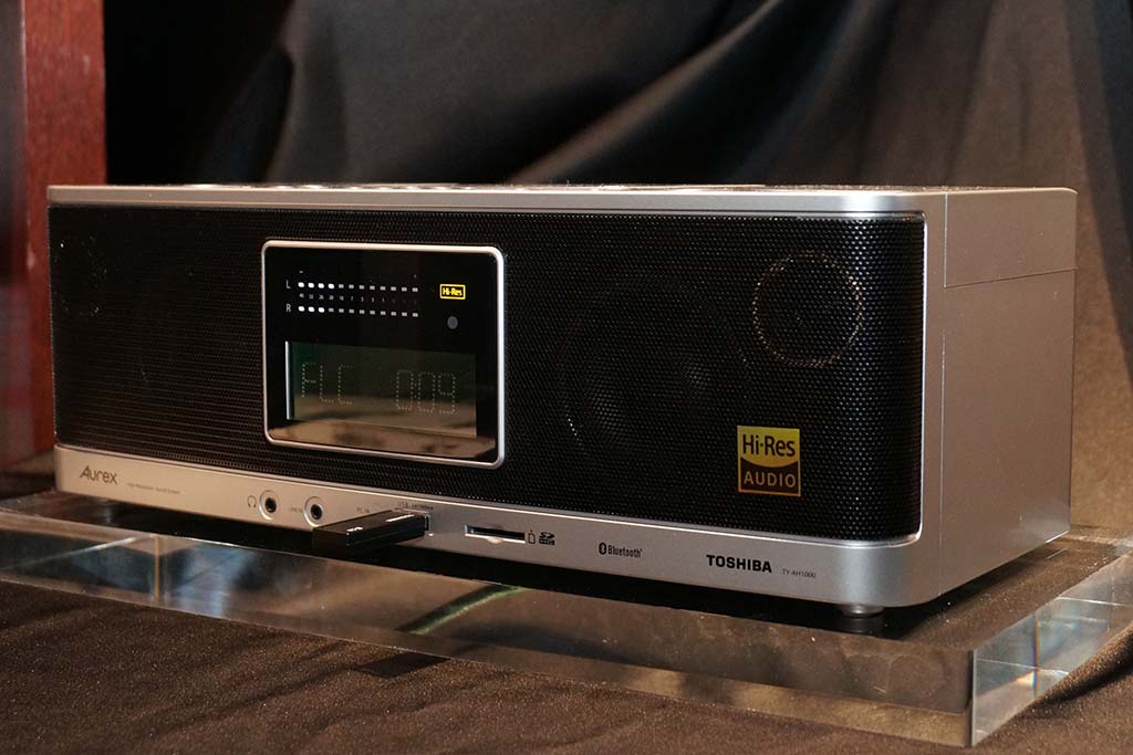 蘇るAurexブランド。東芝からハイレゾ再生対応のCDラジオ「TY-AH1000