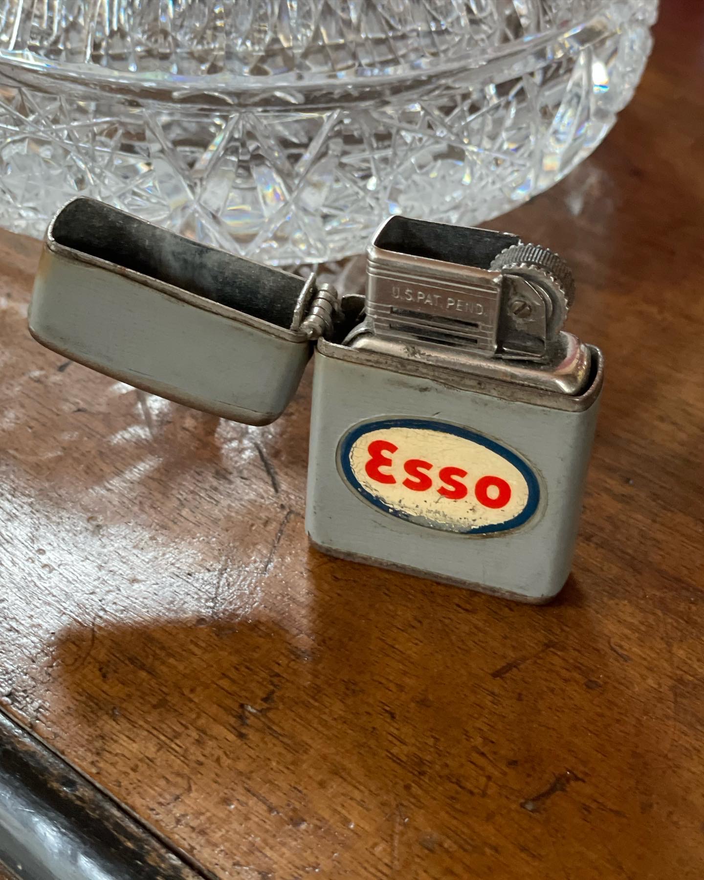 Vintage Esso Zippo Lighter – Classic Collectible Mid-Century Piece