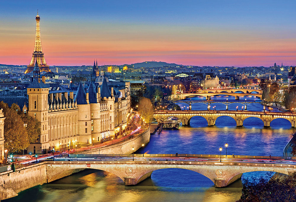 夕暮れのセーヌ川 – BEVERLY