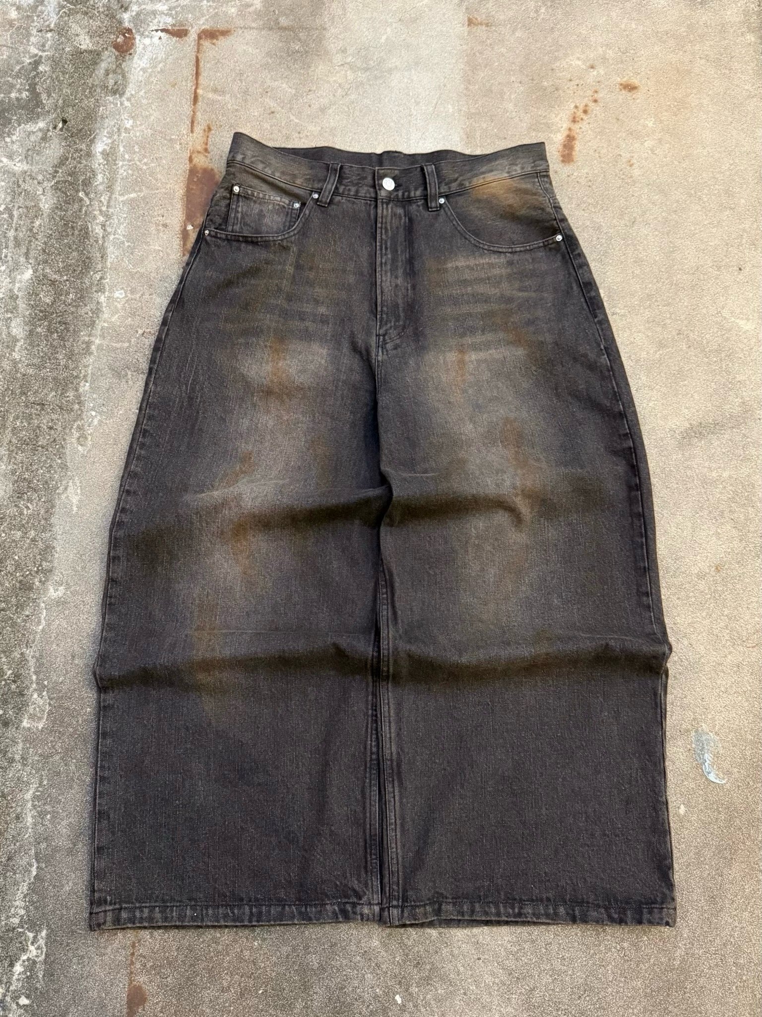 Mud-Washed Baggy Denim – BELVET