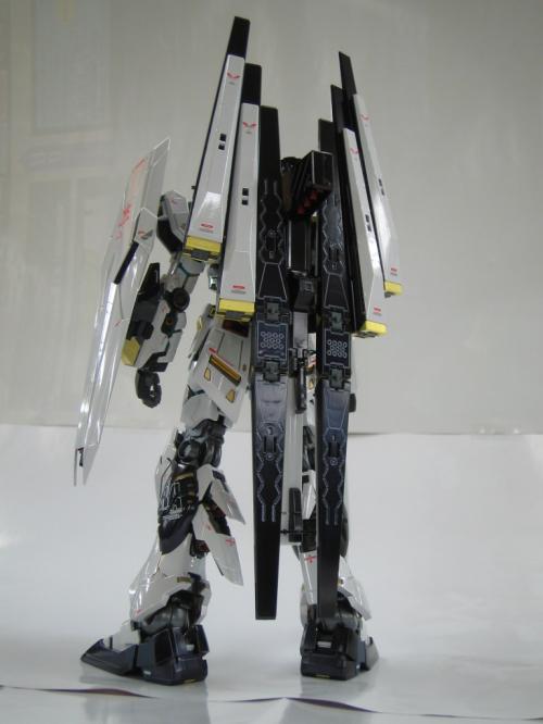 MG 1/100 RX-93 ニューガンダム（νガンダム） Ver.Ka チタニウム