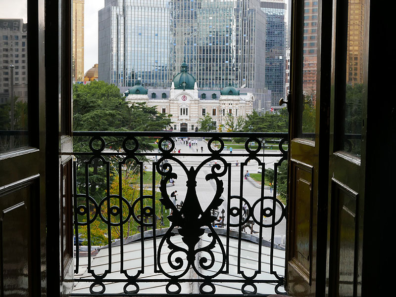 Dalian④ 中山広場歴史建築群、旧大連ヤマトホテルで喫茶、夕食はウニ