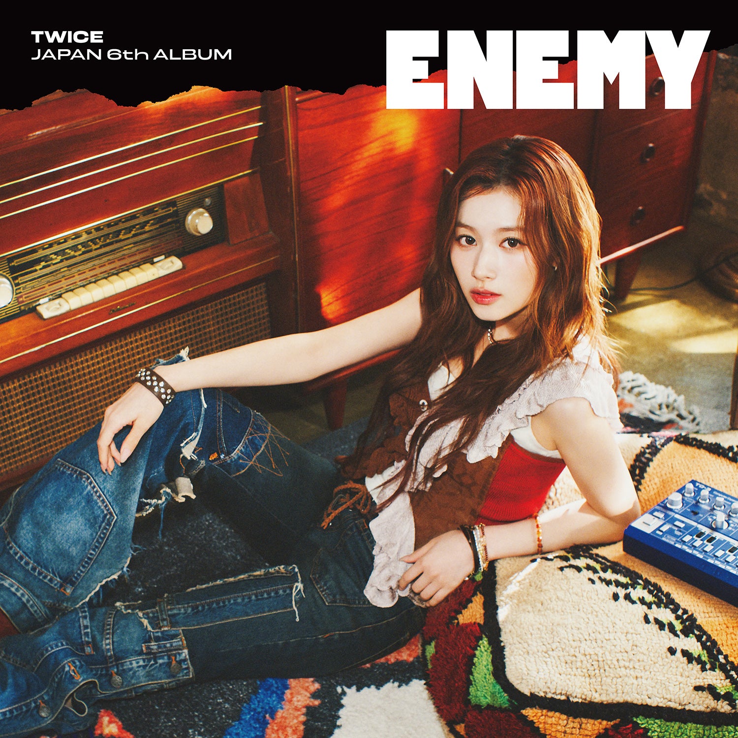 TWICE JAPAN 6th ALBUM『ENEMY』SANA盤 – JYP JAPAN ONLINE STORE