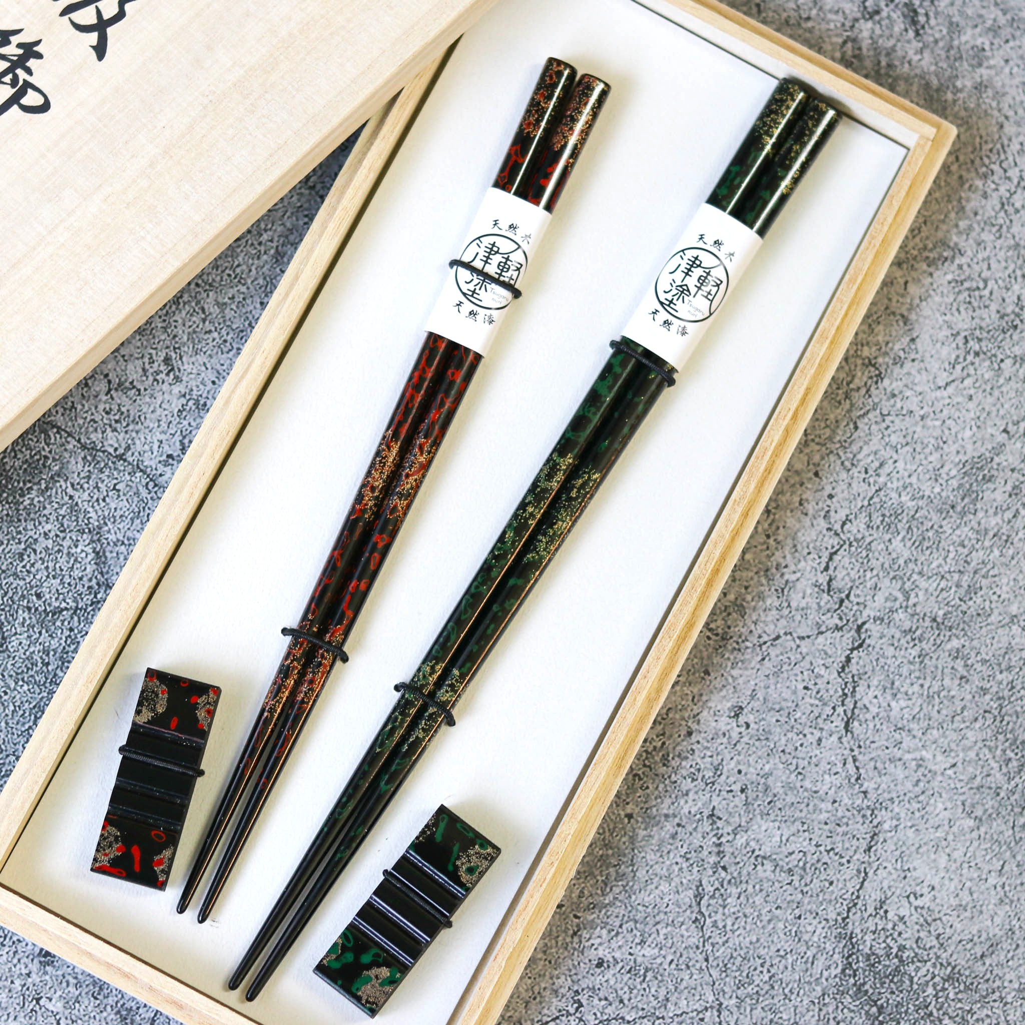 津軽塗 | 夫婦箸・箸置セット 唐塗 | 梨黒 | 小林漆器