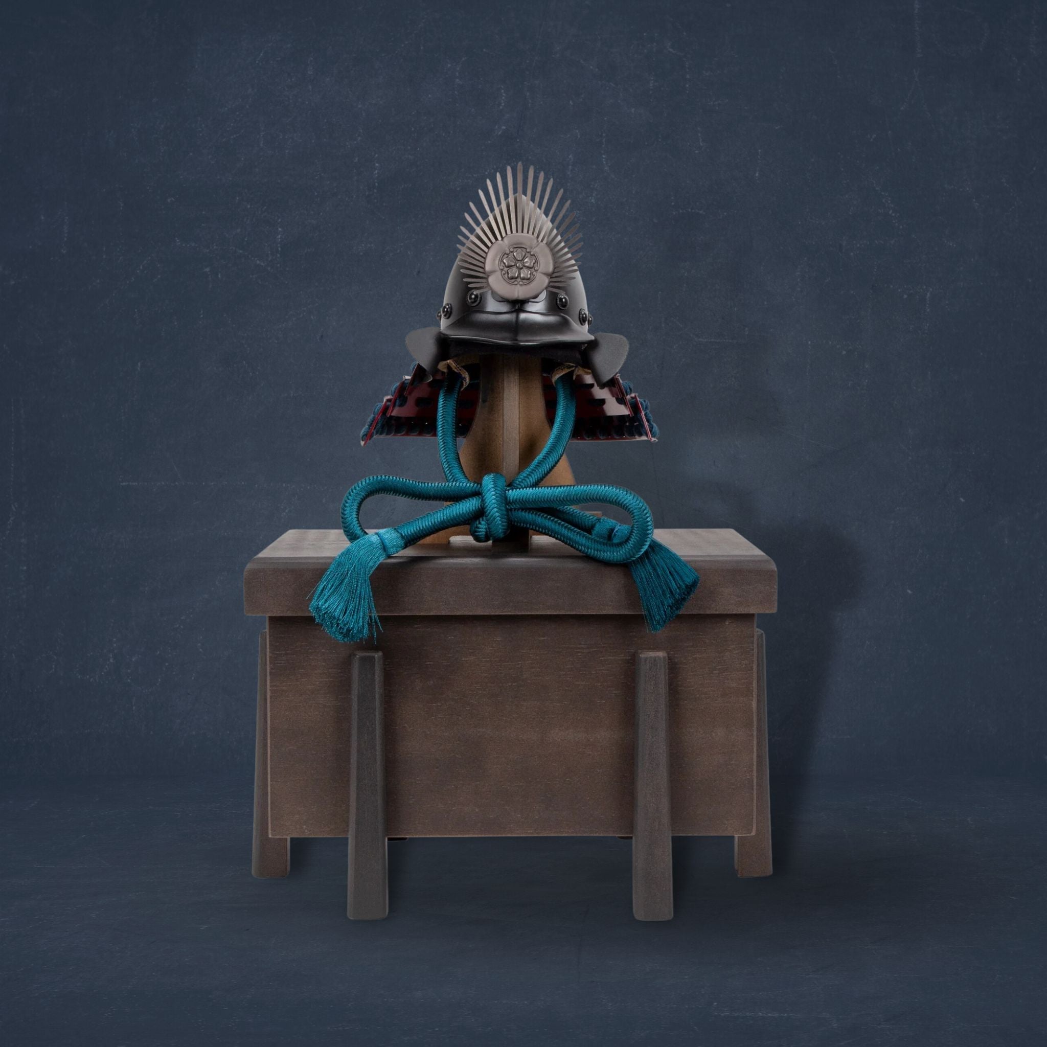 兜飾り | 漆黒 | 織田信長之兜 1/3スケール | 鈴甲子 雄山【