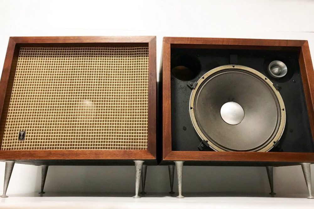 ビンテージの希少価値なアンプと、真空管の唯一無二の出会い | K.asai