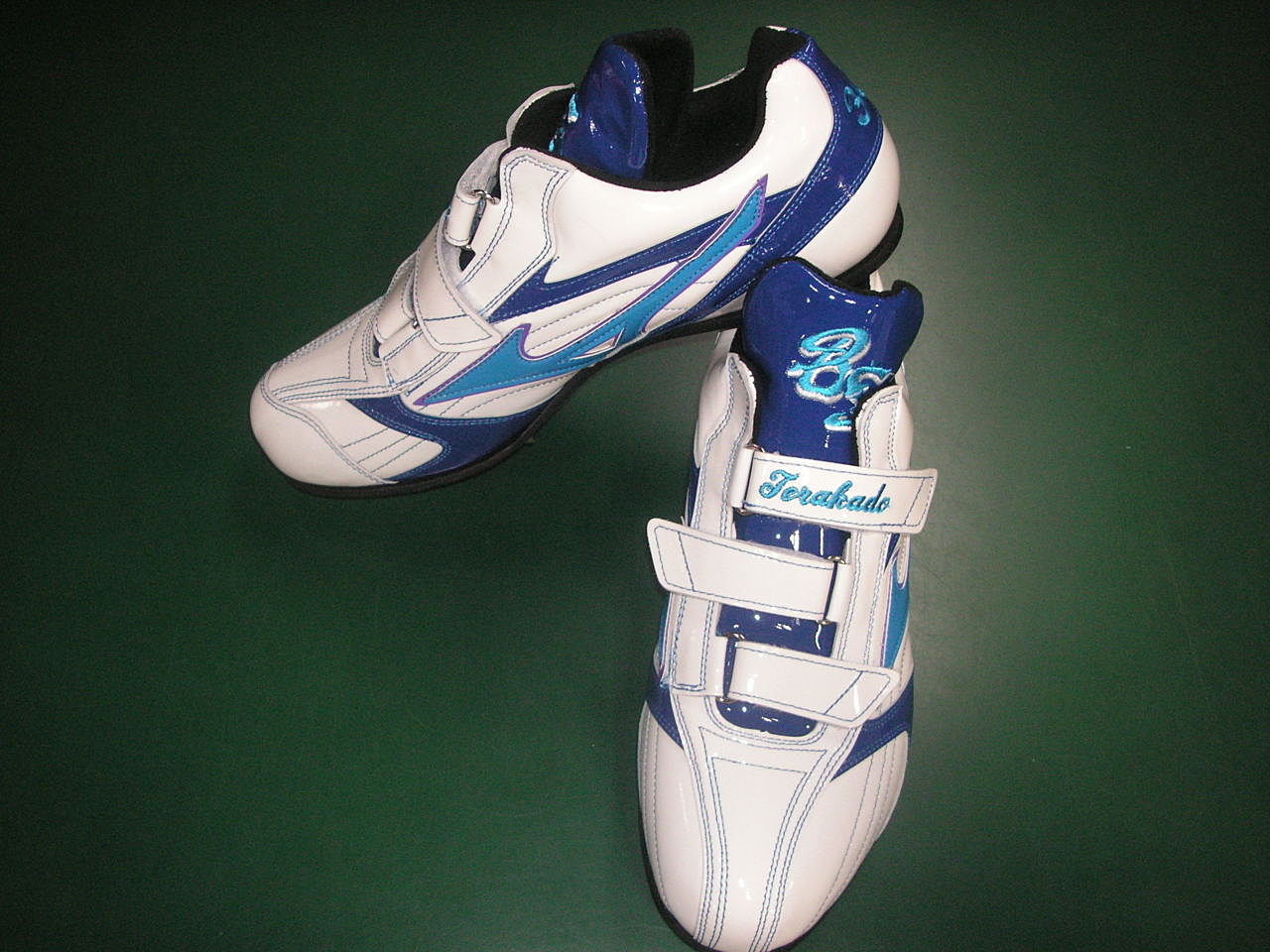 港南台店】ミズノプロ オーダースパイク 寺門様