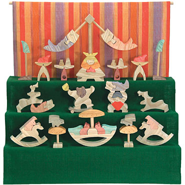 小黒三郎 組み木 五月人形 円武者三段飾り（小） 特製垂幕 木の