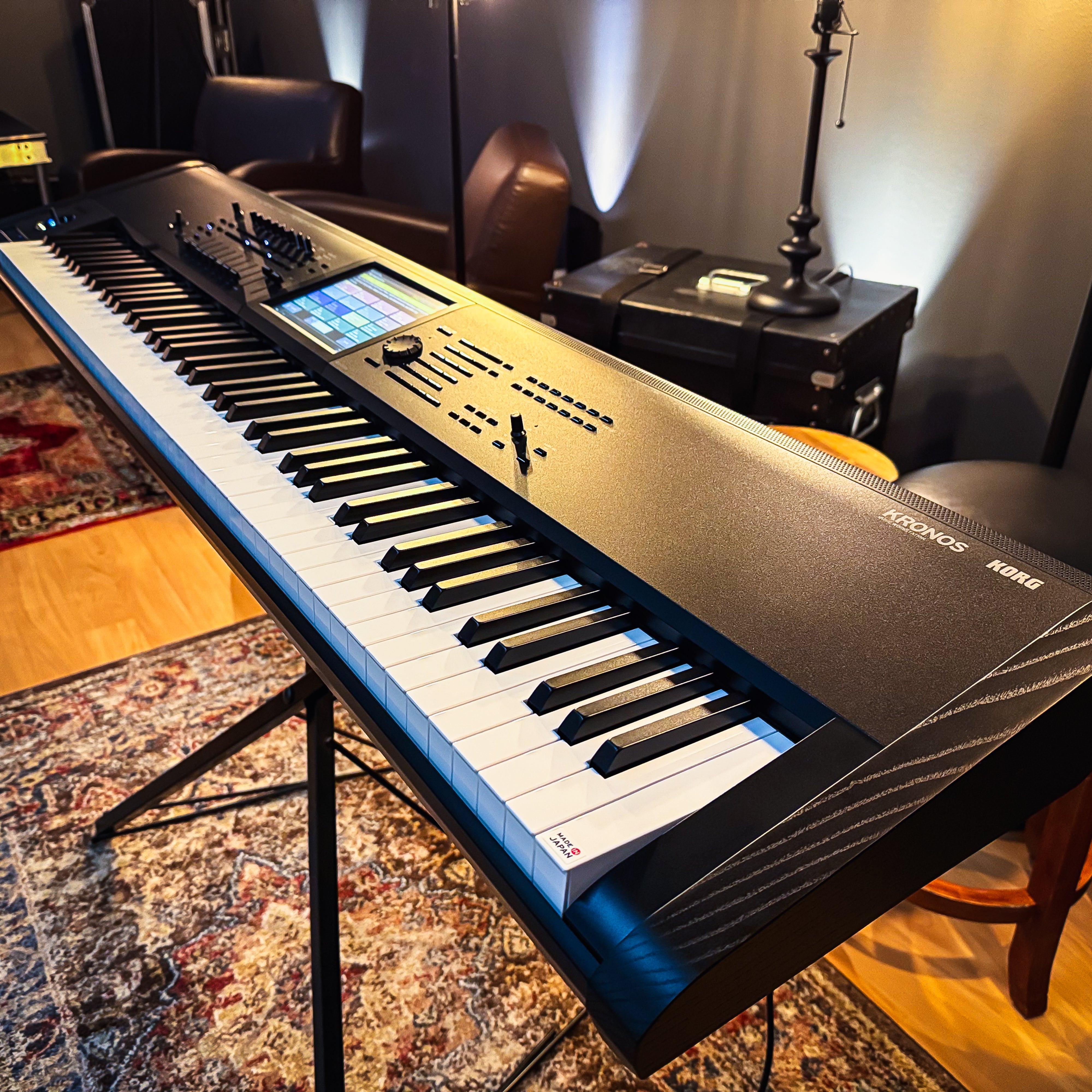 Korg Kronos 3 88-Key Music Workstation STAGE RIG – Kraft Music