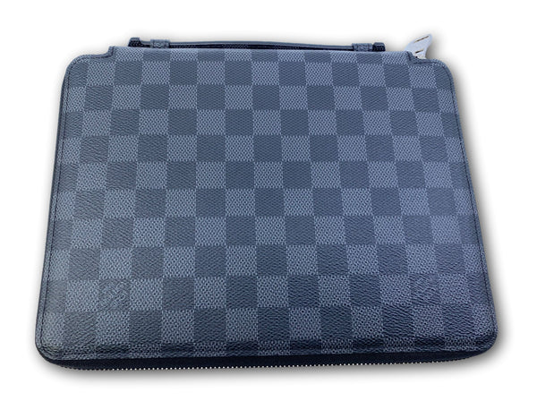 Louis Vuitton Damier Graphite Canvas iPad Essential Case – Luxuria
