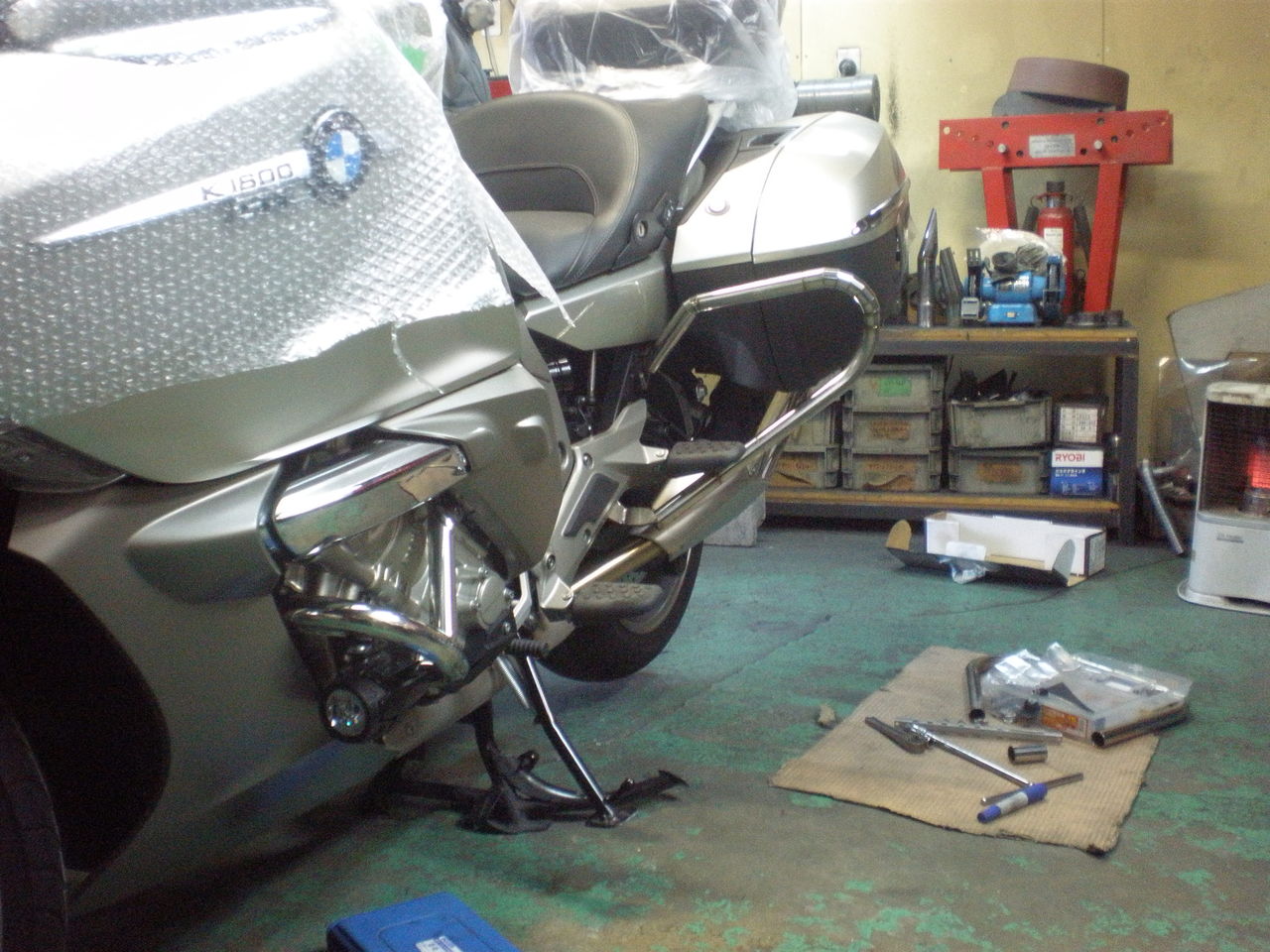 新発売！！BMW K1600GTL用 パニアガード！！ | バイクマフラー販売