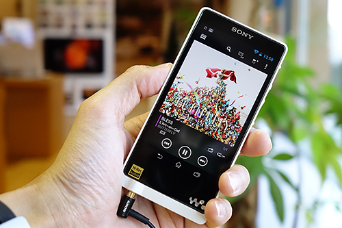 今頃ですが、ハイレゾWALKMANの最高峰「NW-ZX1」開梱・外観レビュー