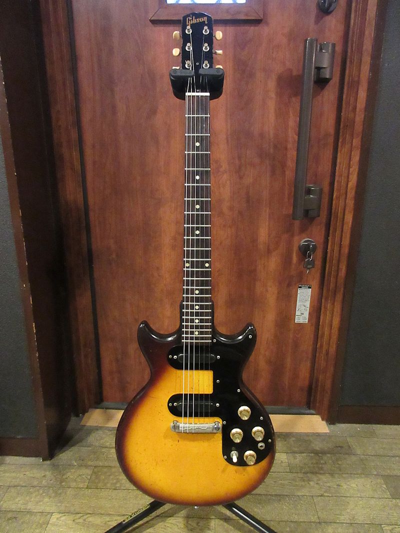 1962 Gibson Melody Maker Double Sunburst - ヴィンテージギター