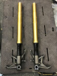 GMD神戸【作業事例】 カワサキ ZX-10R フロントフォークOH - GMD