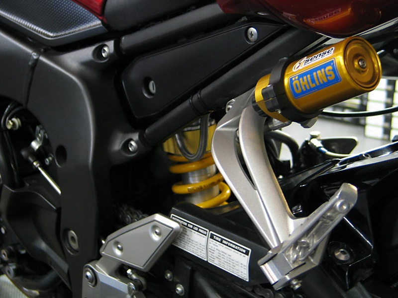 FZ1／FZ8用OHLINSリアショック装着！ ｜ OHLINS日本国内正規代理店 G