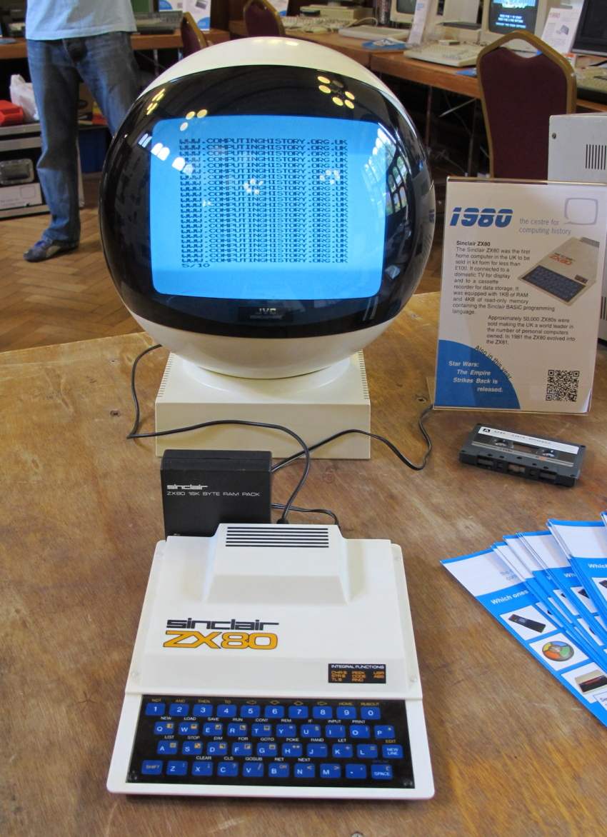 シンクレア ZX80 : r/retrobattlestations