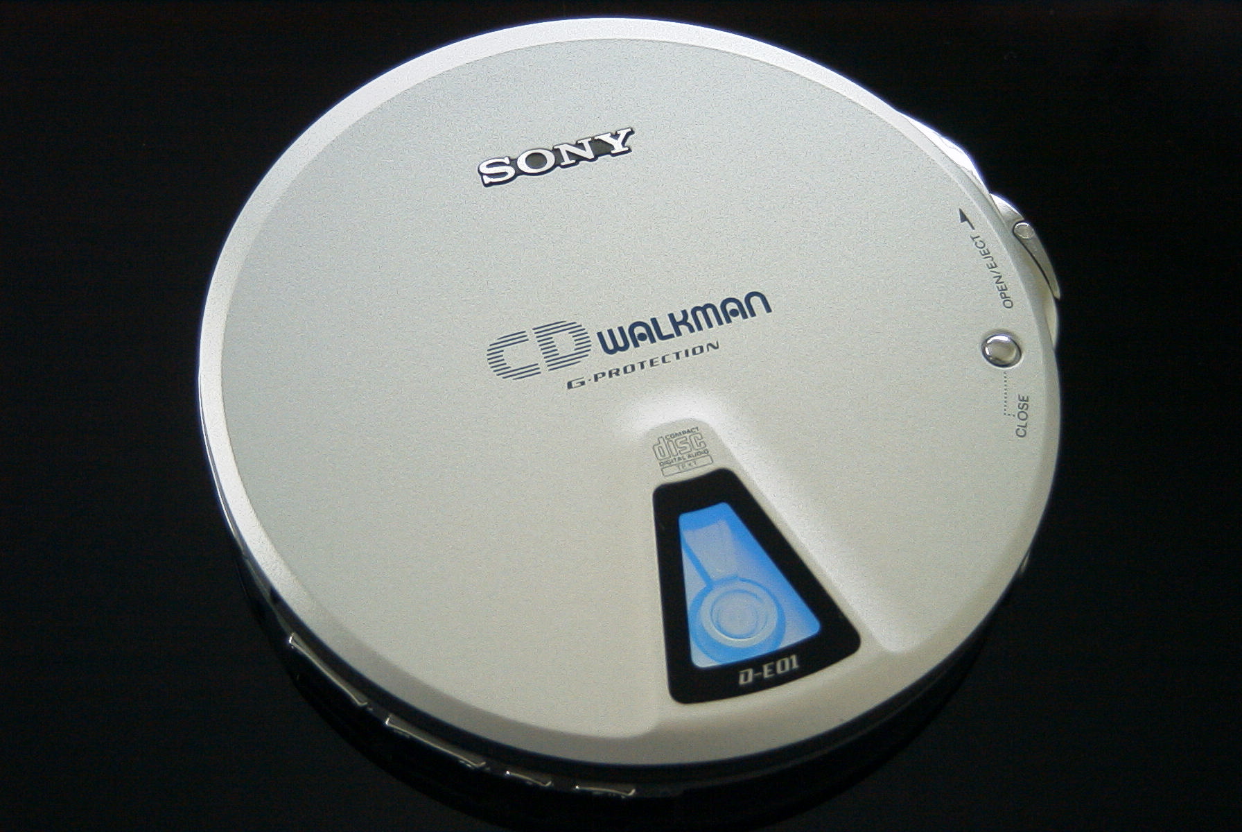 SONY Portable CD Player D-E01