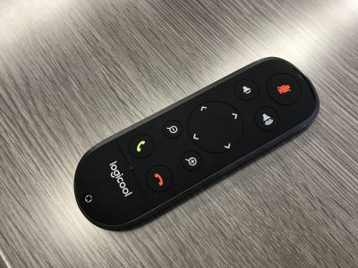 Logicool(ロジクール) カンファレンスカムコネクト CC2000er2SV を設置