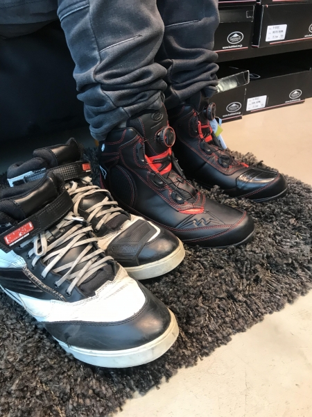 NEWアドーネシューズ入荷しました！：KUSHITANI清水店 | KUSHITANI