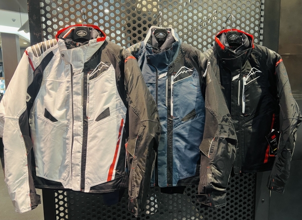 新作入荷】アキュートジャケット入荷のお知らせ：KUSHITANI 清水店